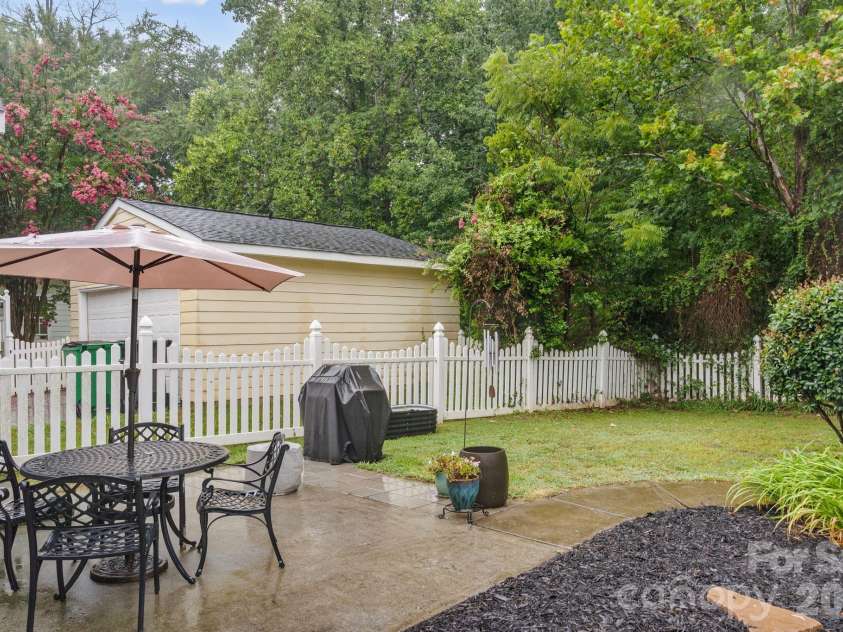 13523 Carleen Way Drive, Charlotte, NC 28213.  MLS# CAR4406221, YatesRealty ID 40827. 