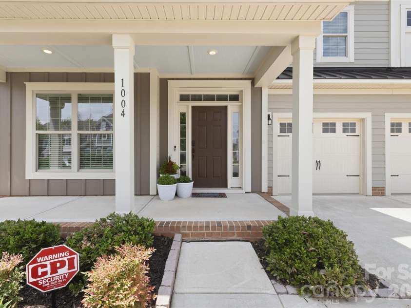 1004 Hallmark Way, Waxhaw, NC 28173.  MLS# CAR4407833, YatesRealty ID 40829. 
