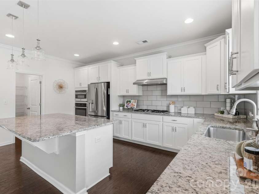 1004 Hallmark Way, Waxhaw, NC 28173.  MLS# CAR4407833, YatesRealty ID 40829. 