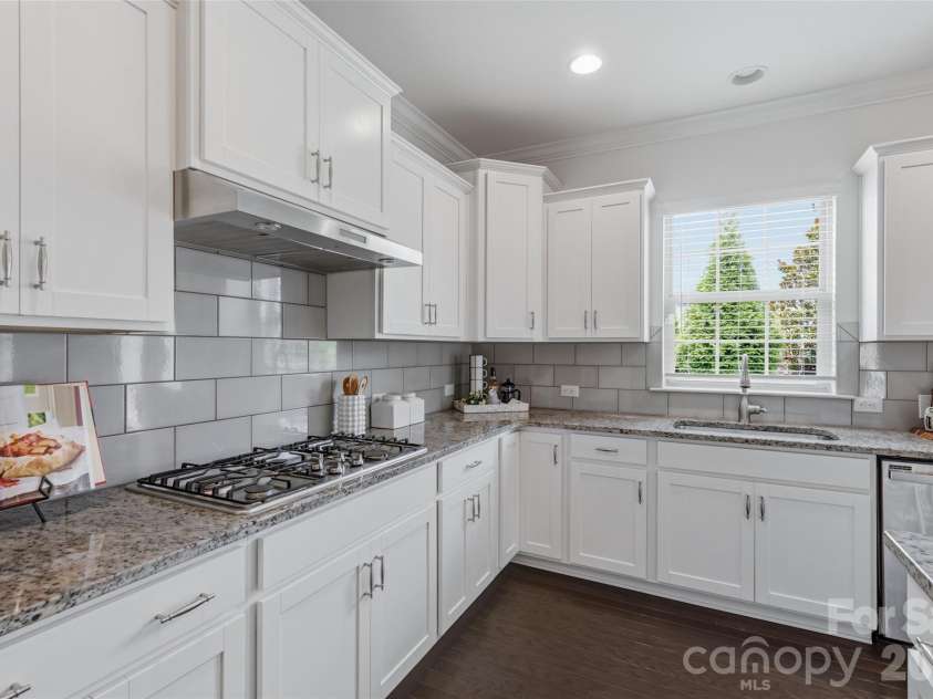 1004 Hallmark Way, Waxhaw, NC 28173.  MLS# CAR4407833, YatesRealty ID 40829. 