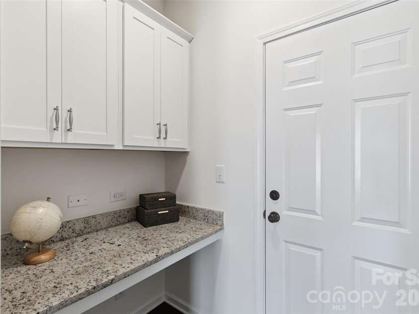 1004 Hallmark Way, Waxhaw, NC 28173.  MLS# CAR4407833, YatesRealty ID 40829. 