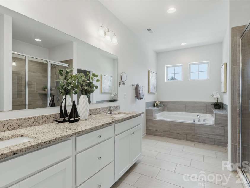 1004 Hallmark Way, Waxhaw, NC 28173.  MLS# CAR4407833, YatesRealty ID 40829. 