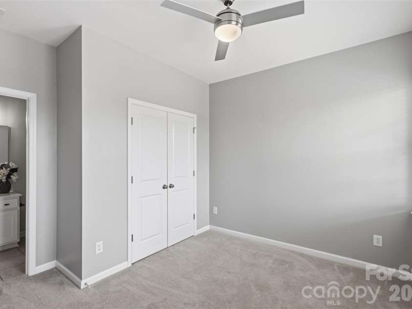 1004 Hallmark Way, Waxhaw, NC 28173.  MLS# CAR4407833, YatesRealty ID 40829. 
