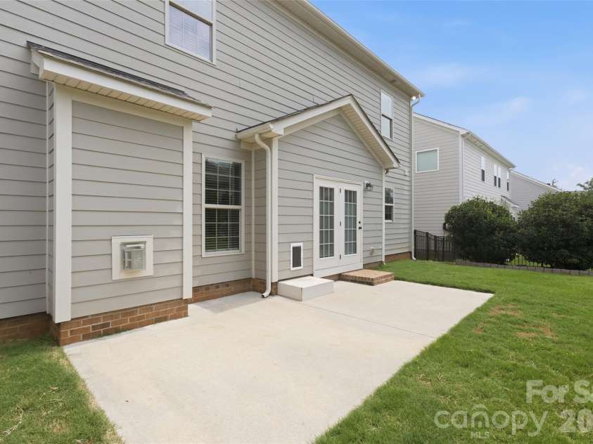 1004 Hallmark Way, Waxhaw, NC 28173.  MLS# CAR4407833, YatesRealty ID 40829. 