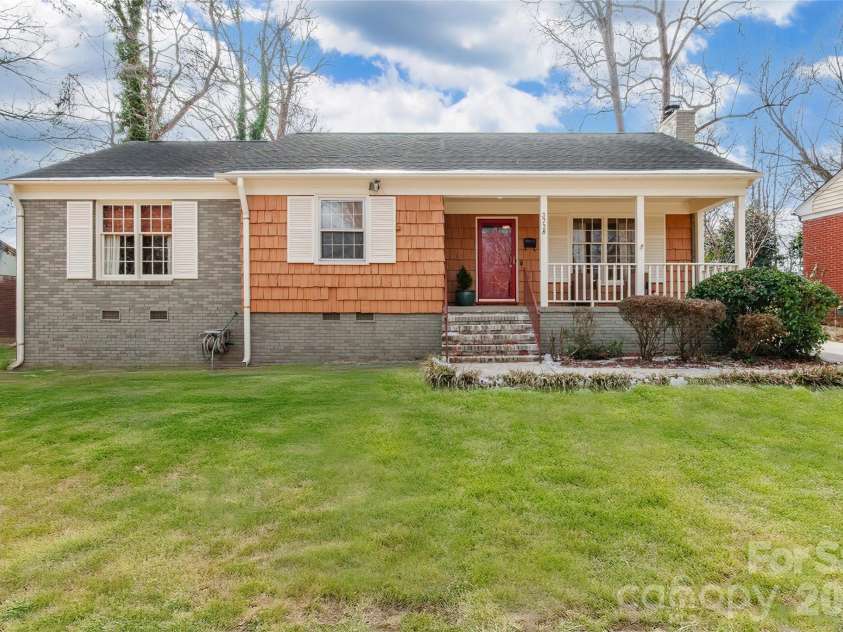 3728 Stonehaven Drive, Charlotte, NC 28215.  MLS# CAR4342946, YatesRealty ID 4083. 
