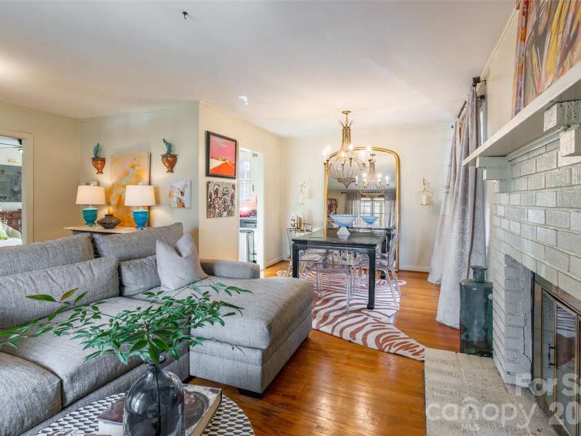 3728 Stonehaven Drive, Charlotte, NC 28215.  MLS# CAR4342946, YatesRealty ID 4083. 