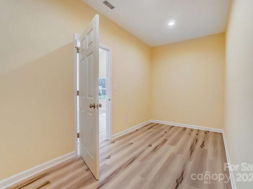 751 White Jenkins Road, Bessemer City, NC 28016.  MLS# CAR4183119, YatesRealty ID 4083. 