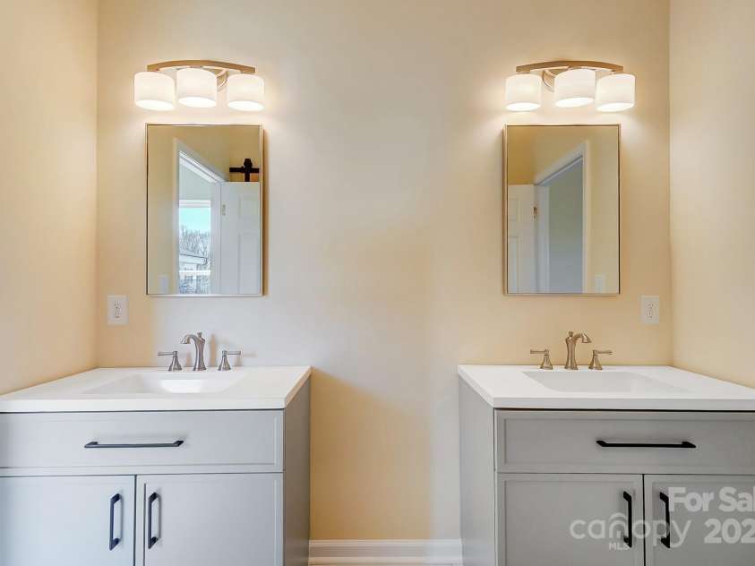 751 White Jenkins Road, Bessemer City, NC 28016.  MLS# CAR4183119, YatesRealty ID 4083. 