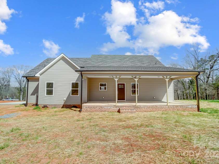 751 White Jenkins Road, Bessemer City, NC 28016.  MLS# CAR4183119, YatesRealty ID 4083. 
