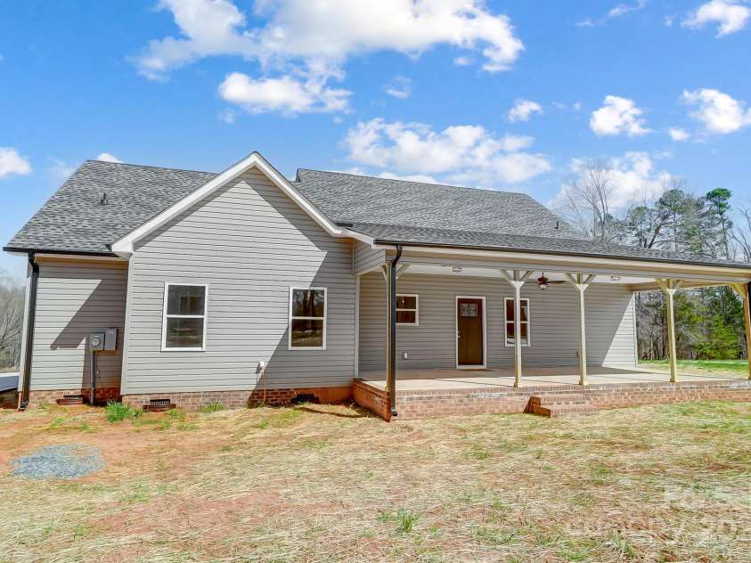 751 White Jenkins Road, Bessemer City, NC 28016.  MLS# CAR4183119, YatesRealty ID 4083. 