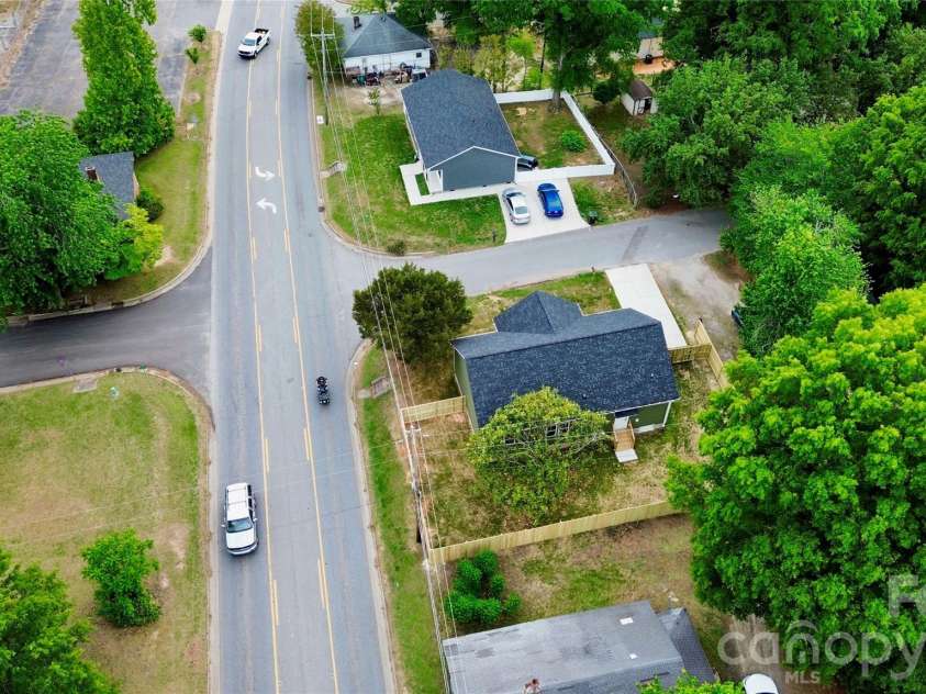 901 E Church Street, Cherryville, NC 28021.  MLS# CAR4320595, YatesRealty ID 4083. 