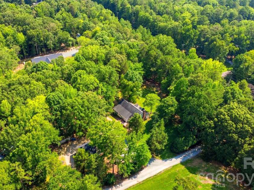 6707 Providence Road, Waxhaw, NC 28173.  MLS# CAR4408651, YatesRealty ID 40831. 