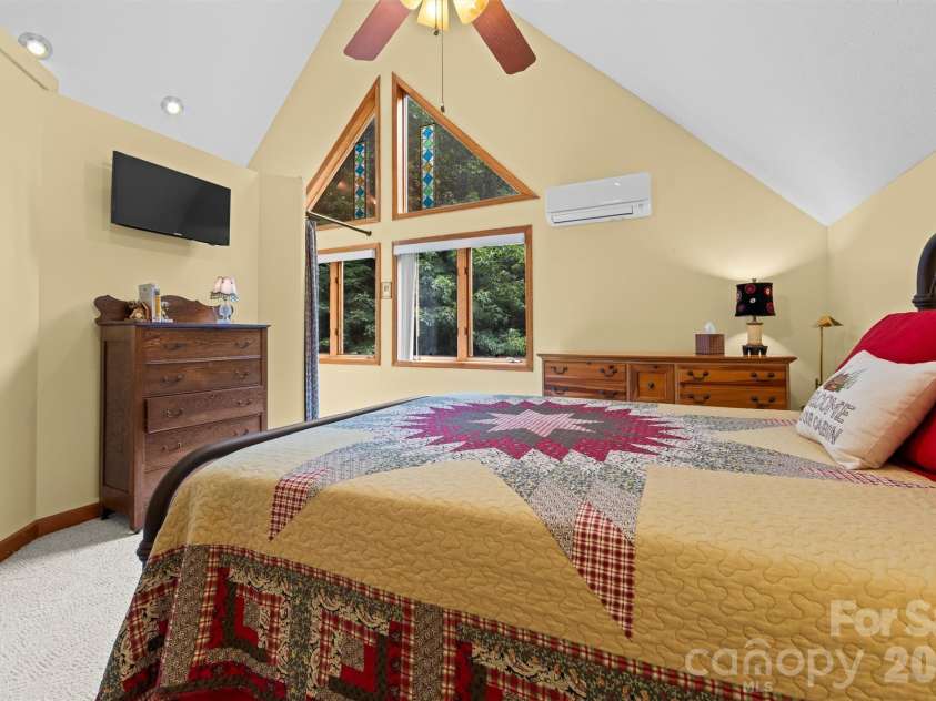 670 Parkway Drive, Maggie Valley, NC 28751.  MLS# CAR4405565, YatesRealty ID 40834. Good size