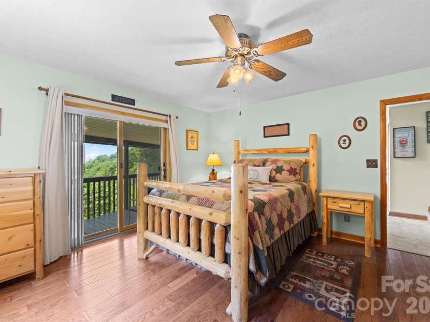 670 Parkway Drive, Maggie Valley, NC 28751.  MLS# CAR4405565, YatesRealty ID 40834. So Comfy!
