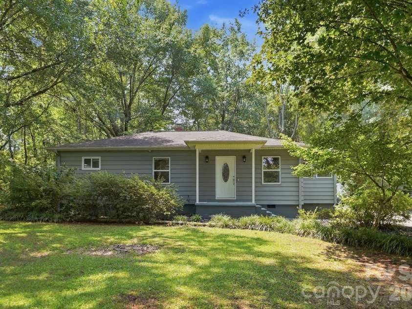 2125 Old Hickory Grove Road, Mount Holly, NC 28120.  MLS# CAR4408090, YatesRealty ID 40836. 