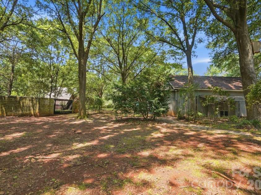 2125 Old Hickory Grove Road, Mount Holly, NC 28120.  MLS# CAR4408090, YatesRealty ID 40836. 