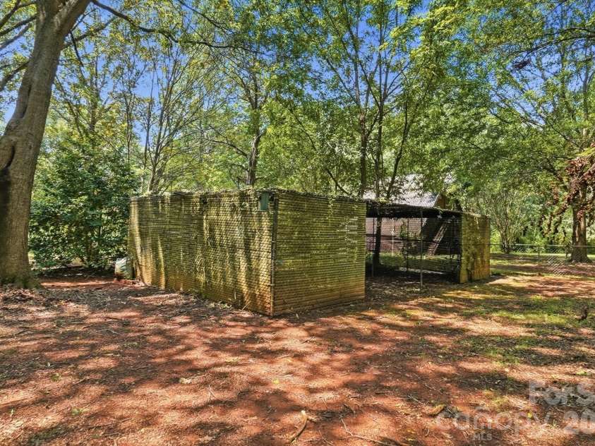 2125 Old Hickory Grove Road, Mount Holly, NC 28120.  MLS# CAR4408090, YatesRealty ID 40836. 