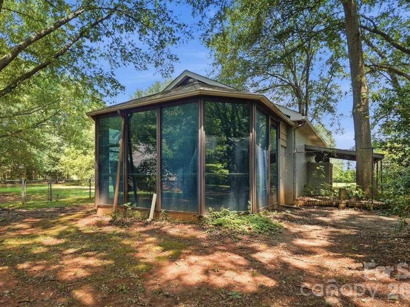 2125 Old Hickory Grove Road, Mount Holly, NC 28120.  MLS# CAR4408090, YatesRealty ID 40836. 