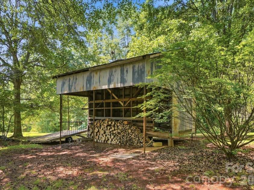2125 Old Hickory Grove Road, Mount Holly, NC 28120.  MLS# CAR4408090, YatesRealty ID 40836. 
