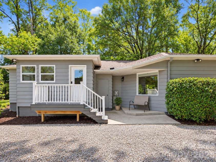 2125 Old Hickory Grove Road, Mount Holly, NC 28120.  MLS# CAR4425039, YatesRealty ID 40836. 