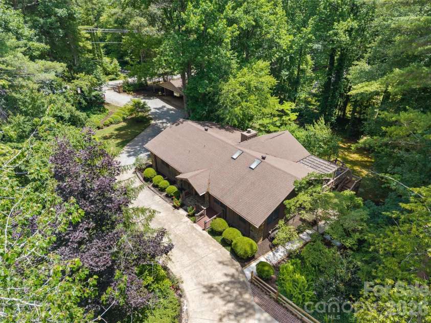3 Westbridge Drive, Hendersonville, NC 28739.  MLS# CAR4398725, YatesRealty ID 40837. Aerial View