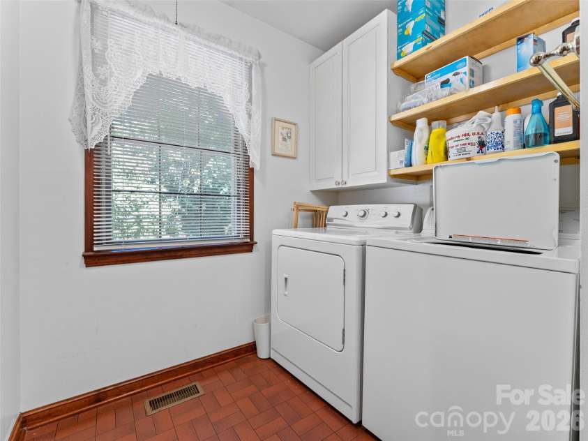 3 Westbridge Drive, Hendersonville, NC 28739.  MLS# CAR4398725, YatesRealty ID 40837. Laundry Room