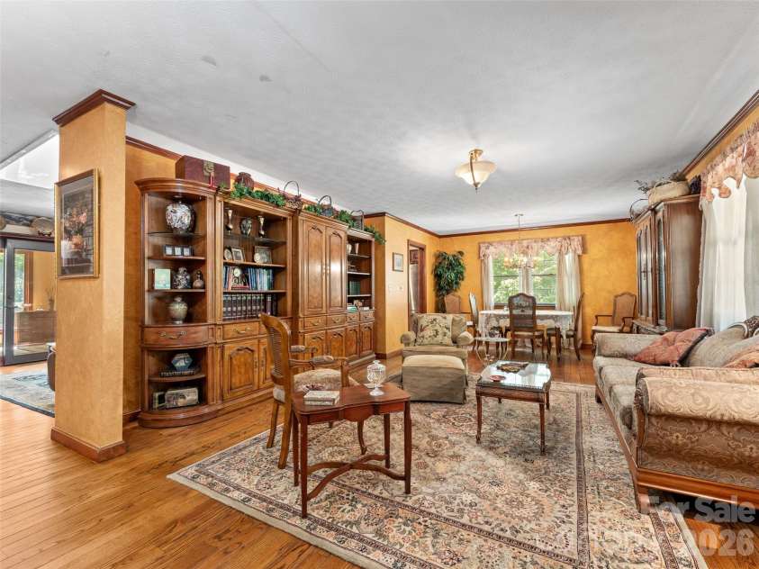 3 Westbridge Drive, Hendersonville, NC 28739.  MLS# CAR4398725, YatesRealty ID 40837. Living Room