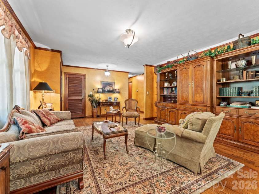 3 Westbridge Drive, Hendersonville, NC 28739.  MLS# CAR4398725, YatesRealty ID 40837. Living Room