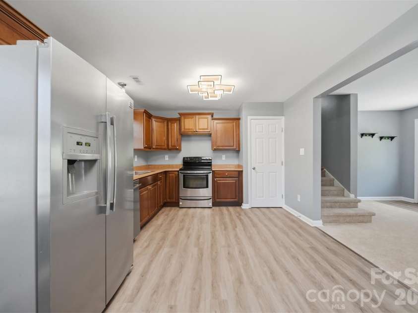 1401 Southwest Boulevard, Newton, NC 28658.  MLS# CAR4395509, YatesRealty ID 40838. 