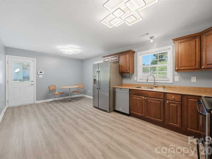 1401 Southwest Boulevard, Newton, NC 28658.  MLS# CAR4395509, YatesRealty ID 40838. 