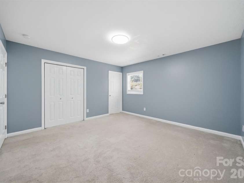 1401 Southwest Boulevard, Newton, NC 28658.  MLS# CAR4395509, YatesRealty ID 40838. 