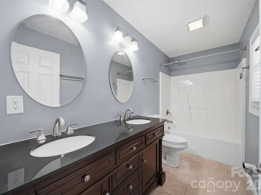 1401 Southwest Boulevard, Newton, NC 28658.  MLS# CAR4395509, YatesRealty ID 40838. 