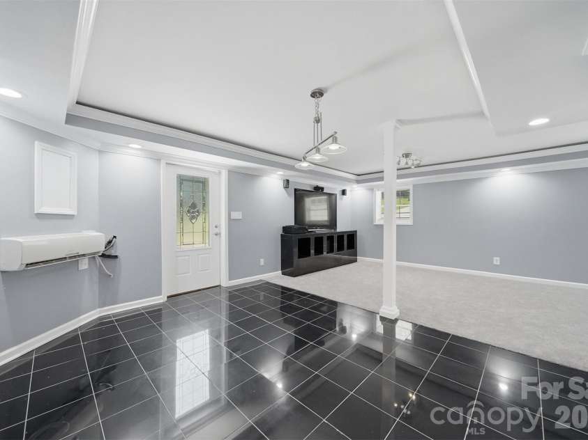 1401 Southwest Boulevard, Newton, NC 28658.  MLS# CAR4395509, YatesRealty ID 40838. 