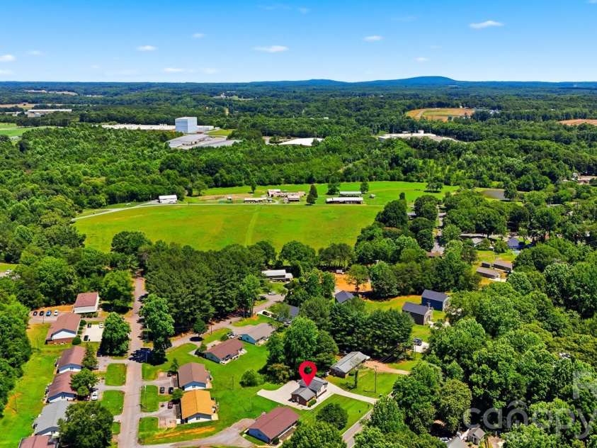 1401 Southwest Boulevard, Newton, NC 28658.  MLS# CAR4395509, YatesRealty ID 40838. 