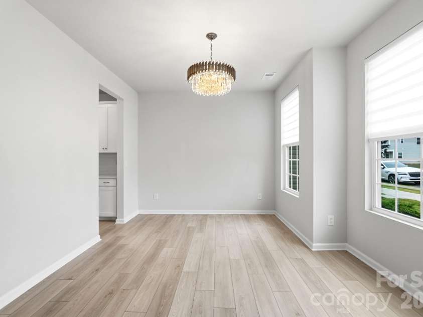 13905 Castle Nook Drive, Charlotte, NC 28273.  MLS# CAR4408305, YatesRealty ID 40843. 