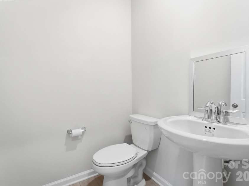 13905 Castle Nook Drive, Charlotte, NC 28273.  MLS# CAR4408305, YatesRealty ID 40843. 