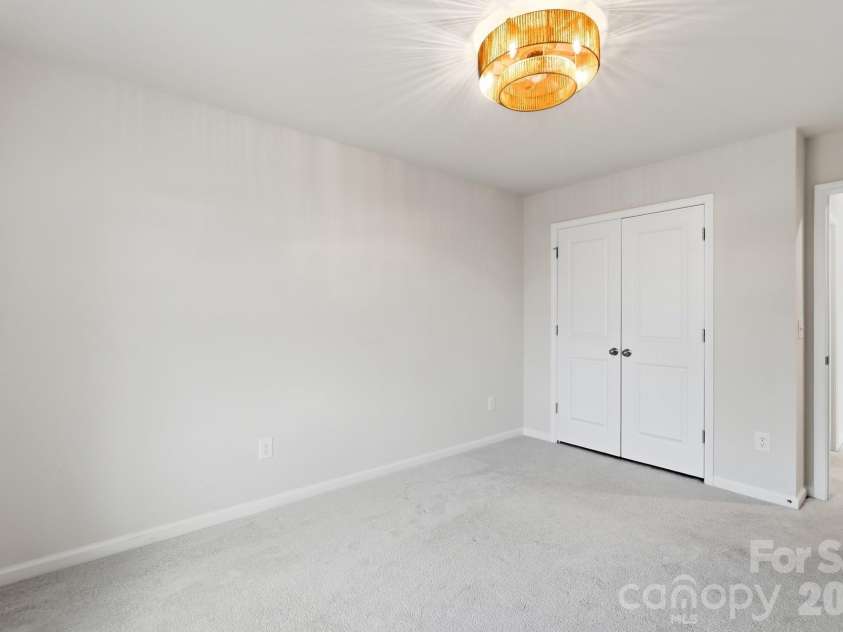 13905 Castle Nook Drive, Charlotte, NC 28273.  MLS# CAR4408305, YatesRealty ID 40843. 