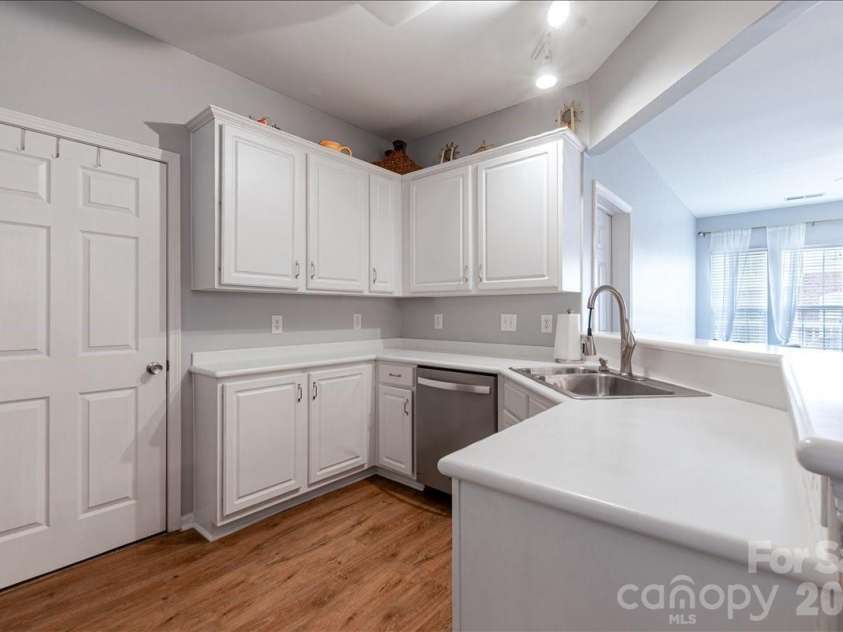 14941 Santa Lucia Drive, Charlotte, NC 28277.  MLS# CAR4408262, YatesRealty ID 40845. 
