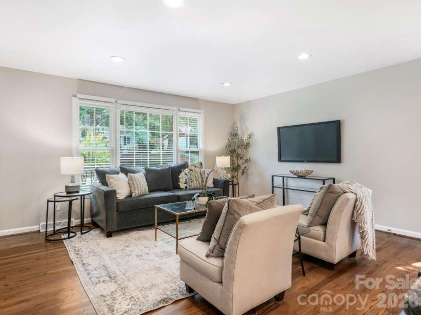 7518 Riding Trail Road, Charlotte, NC 28212.  MLS# CAR4409300, YatesRealty ID 40847. 