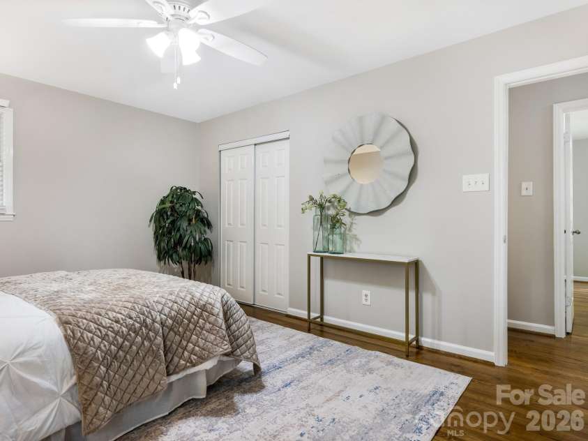 7518 Riding Trail Road, Charlotte, NC 28212.  MLS# CAR4409300, YatesRealty ID 40847. 