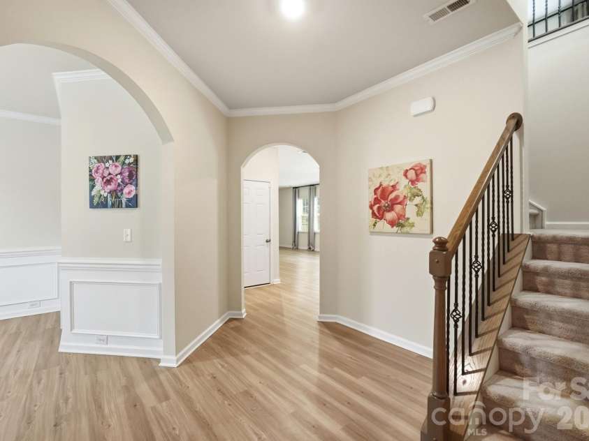 3348 Laurel Oak Lane, Gastonia, NC 28056.  MLS# CAR4408600, YatesRealty ID 40848. 