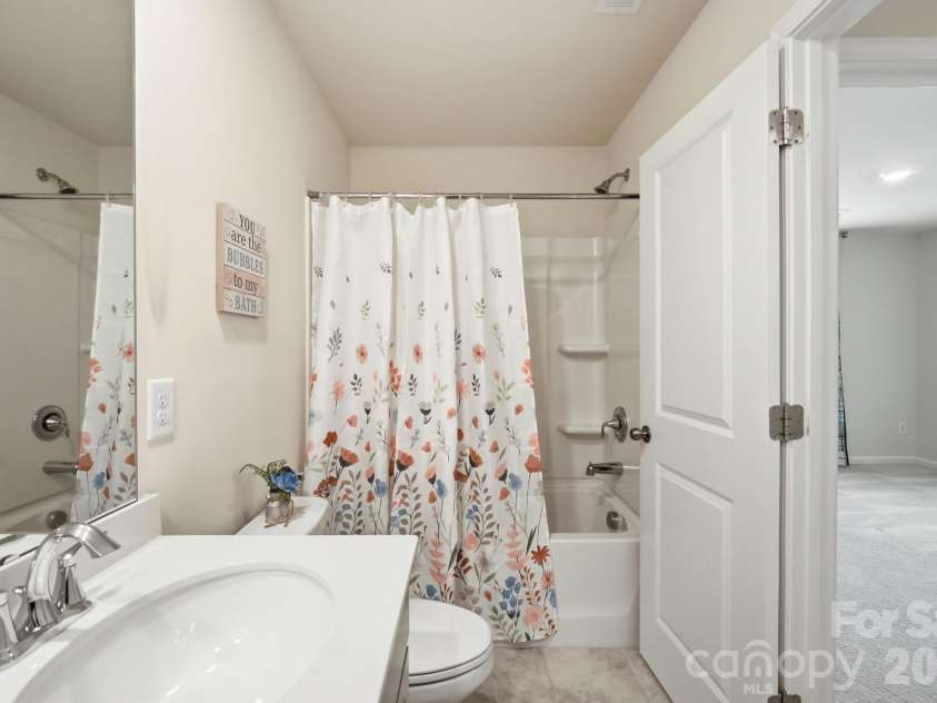 3348 Laurel Oak Lane, Gastonia, NC 28056.  MLS# CAR4408600, YatesRealty ID 40848. 