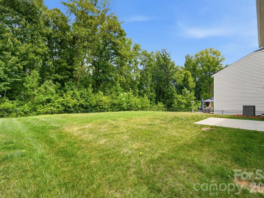 3348 Laurel Oak Lane, Gastonia, NC 28056.  MLS# CAR4408600, YatesRealty ID 40848. 