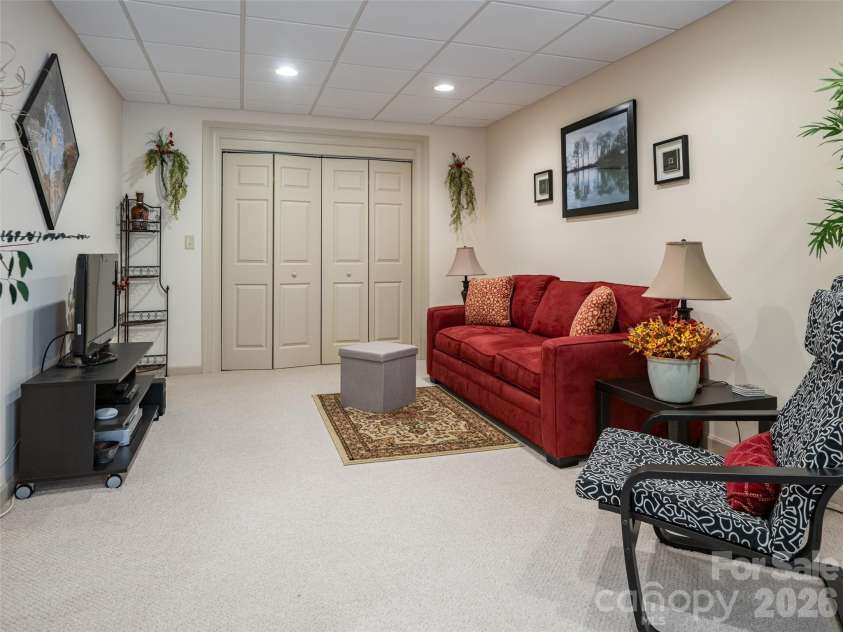 80 Driftstone Circle, Arden, NC 28704.  MLS# CAR4408543, YatesRealty ID 40849. 
