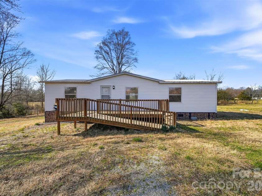 3409 Stubbs Place, Maiden, NC 28650.  MLS# CAR4347238, YatesRealty ID 4085. 