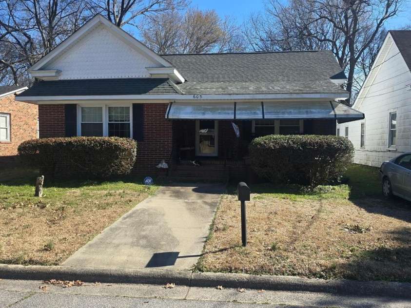 605 Saint John Street, Tarboro, NC 27886.  MLS# CAR4232365, YatesRealty ID 4085. 