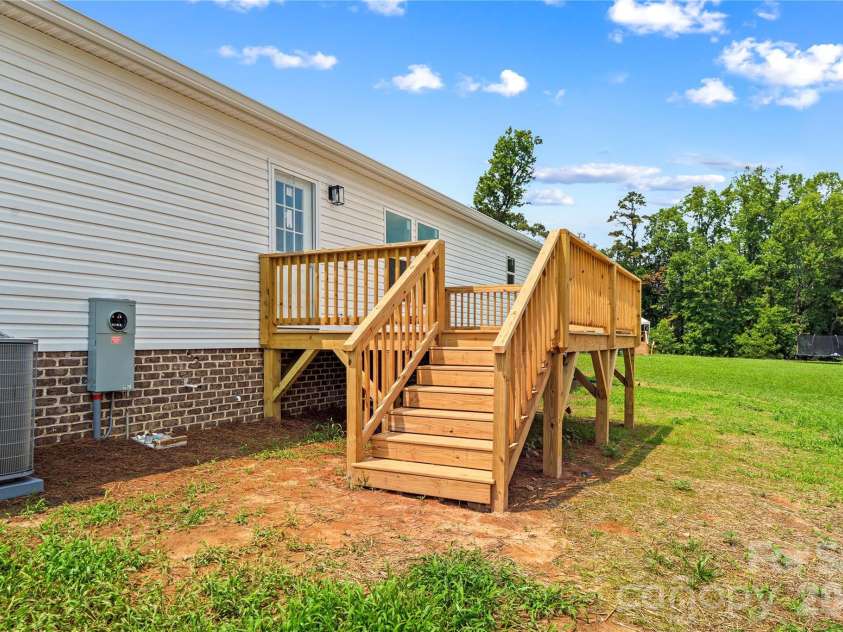 532 Eagle Mills Road, Hamptonville, NC 27020.  MLS# CAR4409145, YatesRealty ID 40850. 