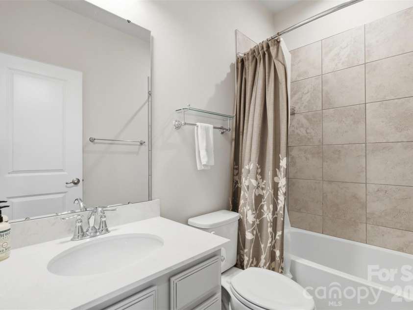 411 Lahinch Drive, Tega Cay, SC 29708.  MLS# CAR4402483, YatesRealty ID 40852. 