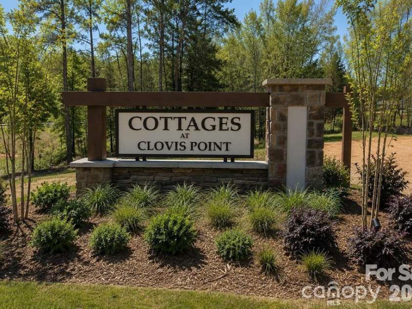 202 Clovis Point Drive, Kings Mountain, NC 28086.  MLS# CAR4403069, YatesRealty ID 40854. Community Entrance