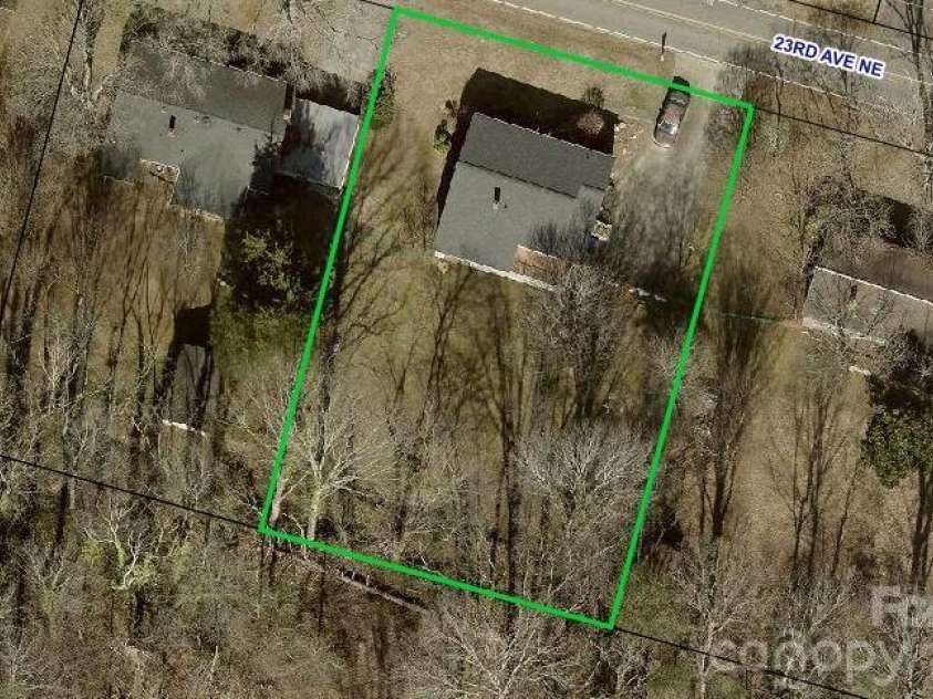 1404 23rd Avenue, Hickory, NC 28601.  MLS# CAR4408484, YatesRealty ID 40856. 
